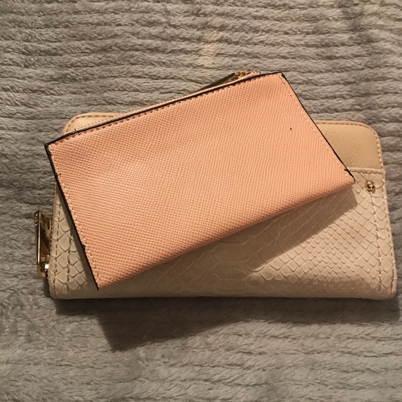 Aldo Wallet - Picture 4 of 5